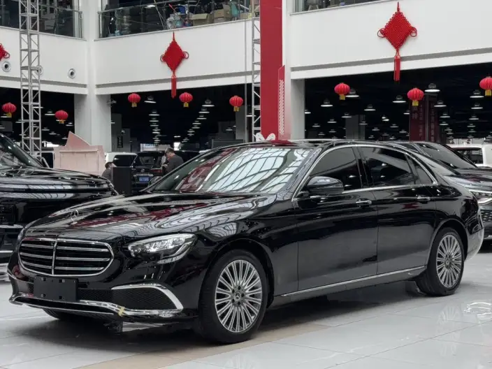 Mercedes-Benz E-Class 2023 Model E 300 L Luxury Model sedan – фото 1