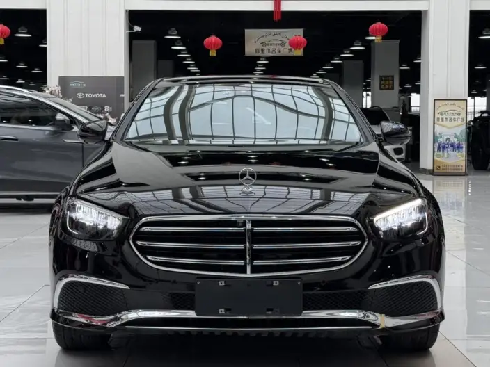 Mercedes-Benz E-Class 2023 Model E 300 L Luxury Model sedan – фото 2
