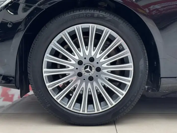 Mercedes-Benz E-Class 2023 Model E 300 L Luxury Model sedan – фото 10