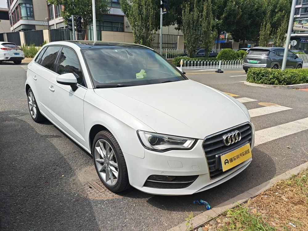 Audi A3 2014 Sportback 35 TFSI Automatic Comfort – фото 3