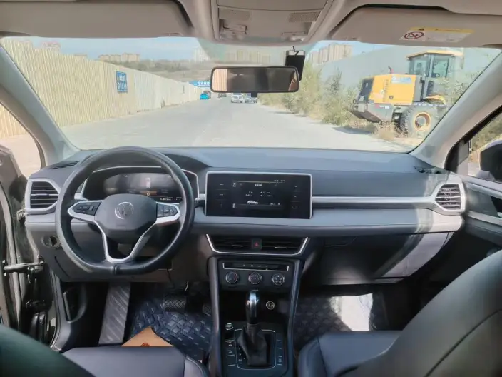 Volkswagen Tharu 2023 Model 300TSI 2WD Crescent Moon Edition – фото 7