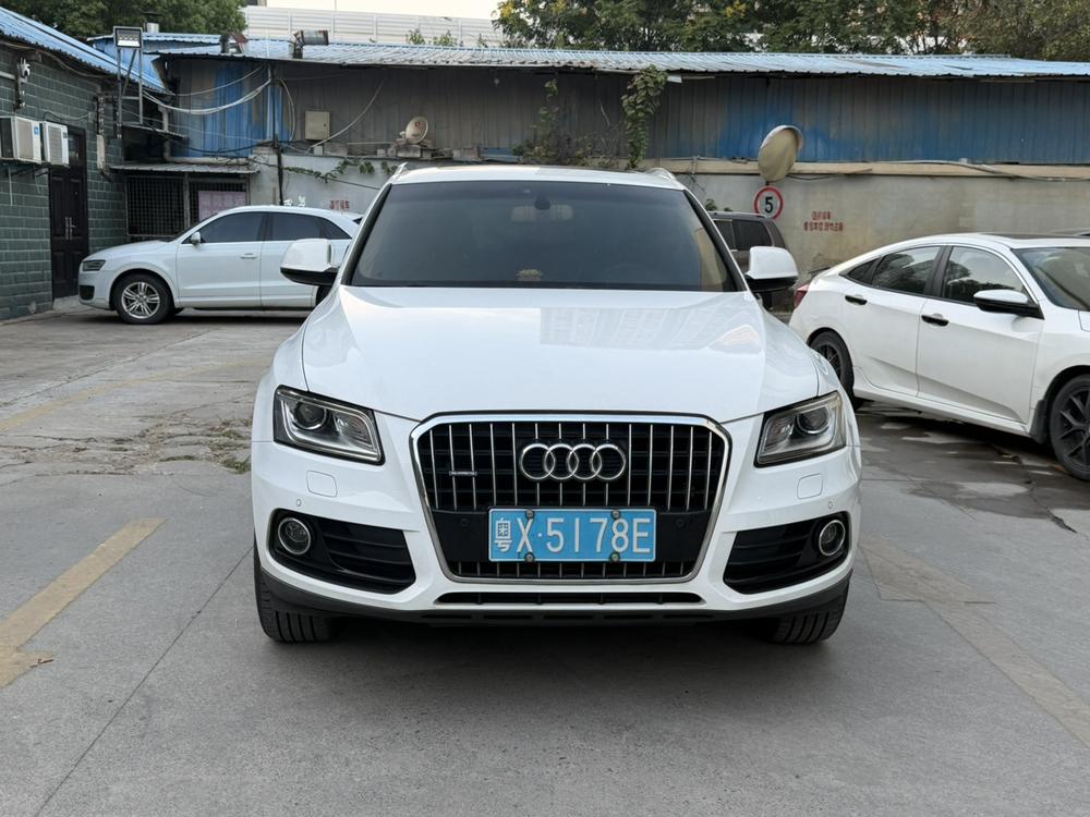 Audi Q5 2017 40 TFSI Technology – фото 2