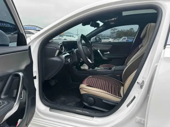 Mercedes-Benz A-class 2025 Model A 180 L – фото 10