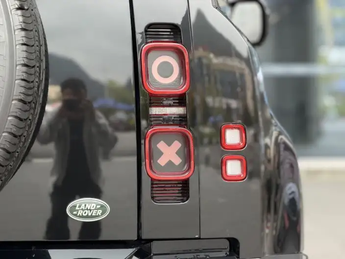 Land Rover Defender 2024 Model 90 3.0T P400 HSE – фото 7