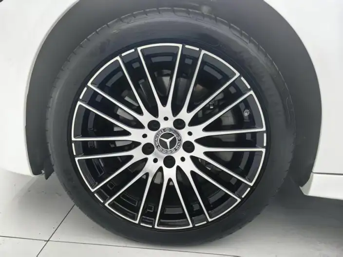 Mercedes-Benz C-Class 2025 Model C 260 L – фото 7