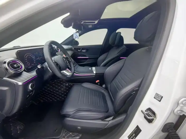 Mercedes-Benz C-Class 2025 Model C 260 L – фото 10