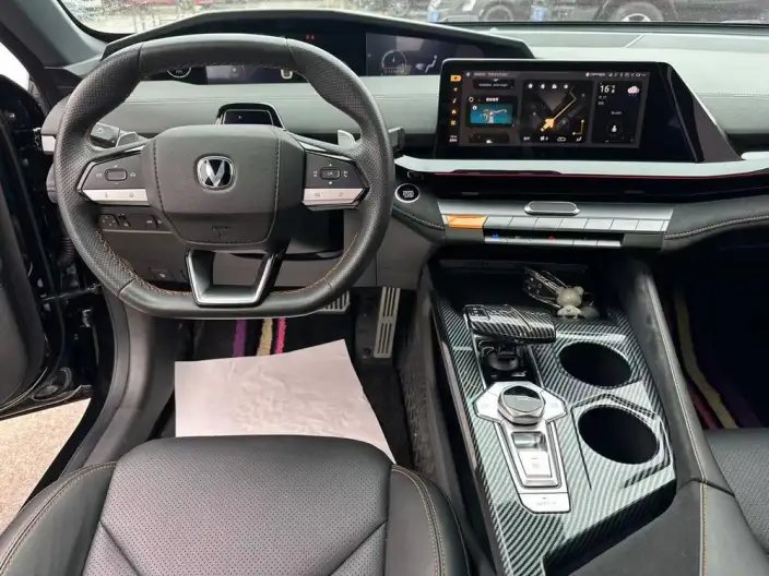 Changan UNI-V 2022 Model 1.5T Sports Edition – фото 9