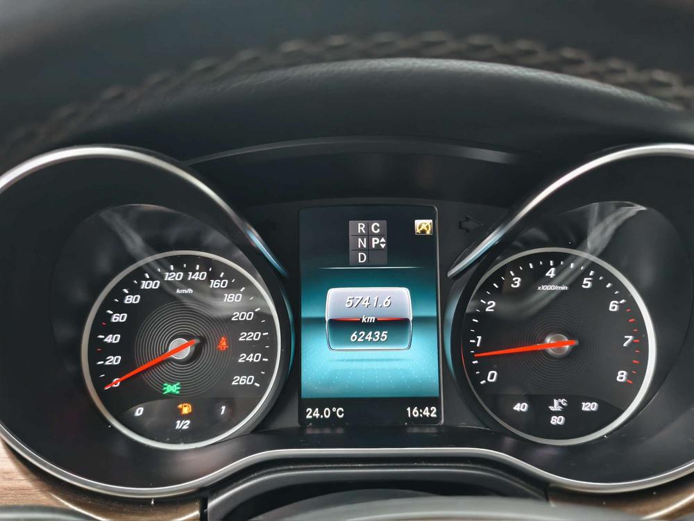 Mercedes-Benz V-Class 2021 V 260 Premium – фото 16