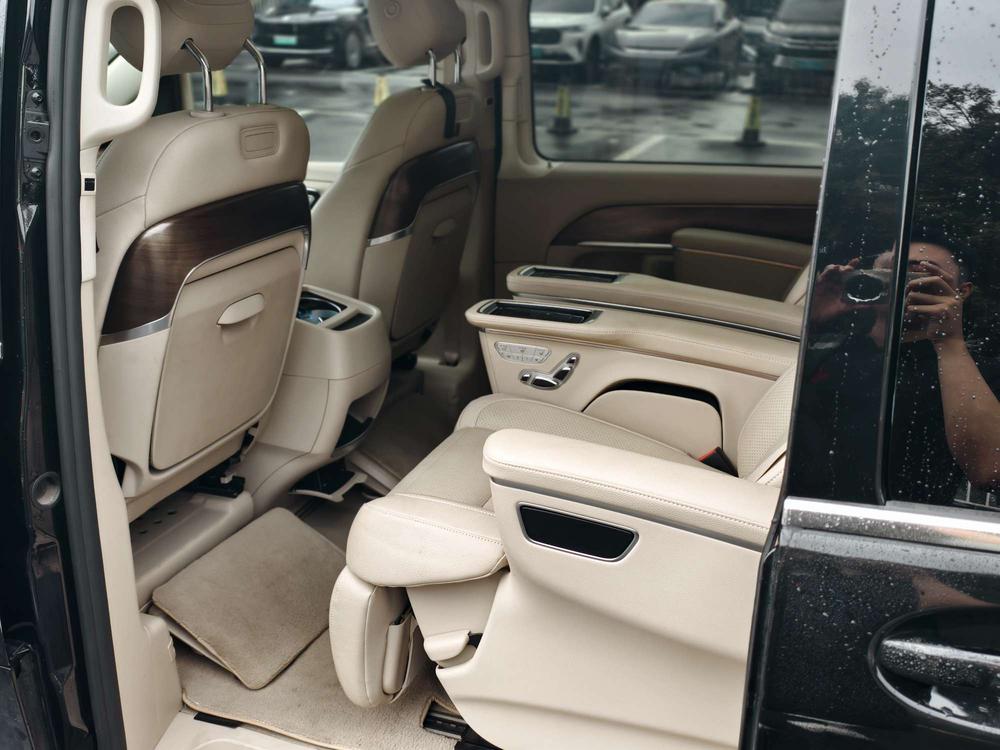Mercedes-Benz V-Class 2021 V 260 Premium – фото 18