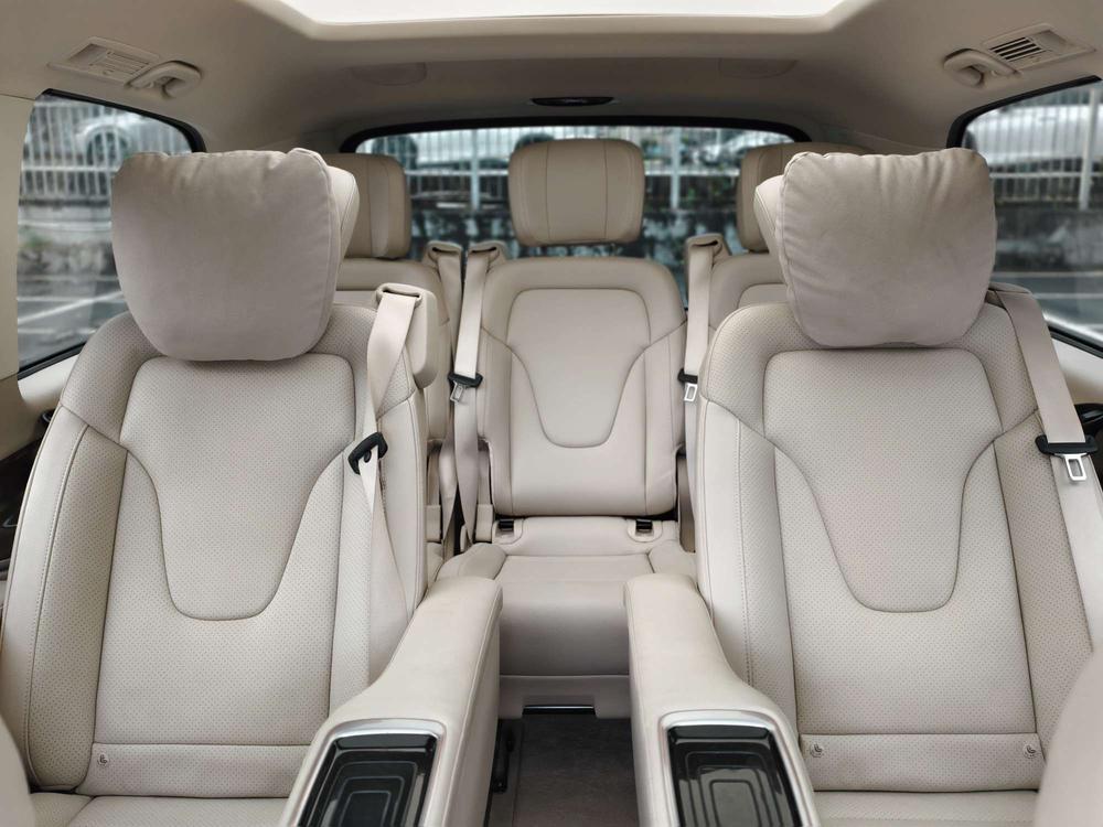 Mercedes-Benz V-Class 2021 V 260 Premium – фото 20