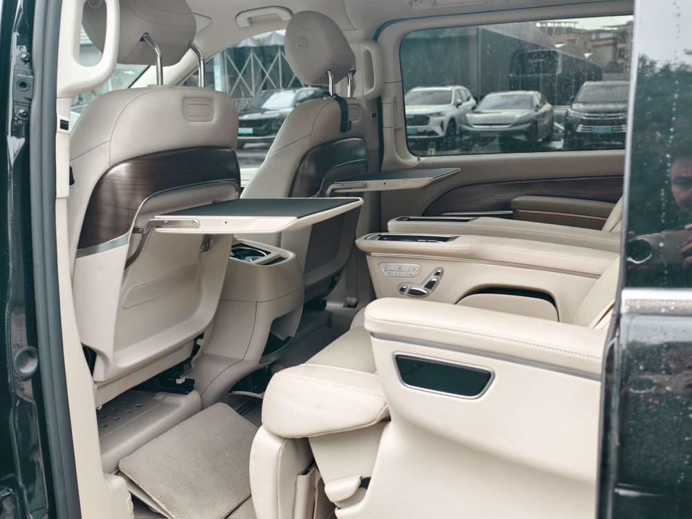 Mercedes-Benz V-Class 2021 V 260 Premium – фото 24