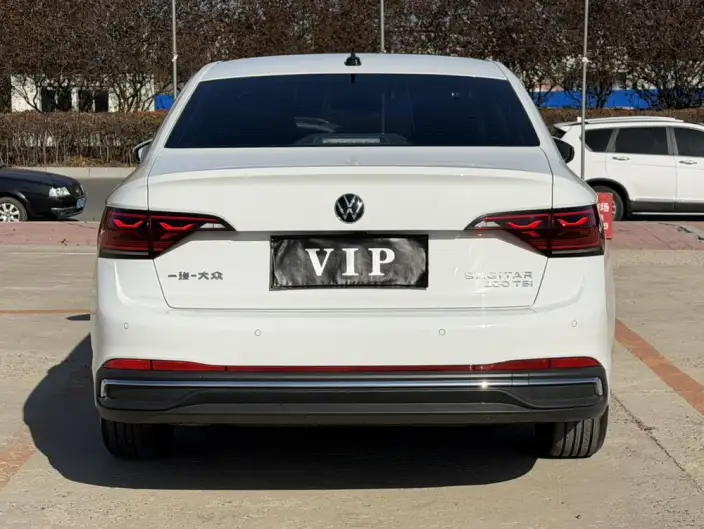 Volkswagen Sagitar 2023 Model 200TSI Manual Flying Version – фото 5