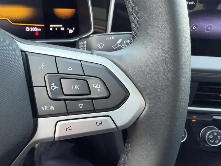 Volkswagen Sagitar 2023 Model 200TSI Manual Flying Version – фото 7