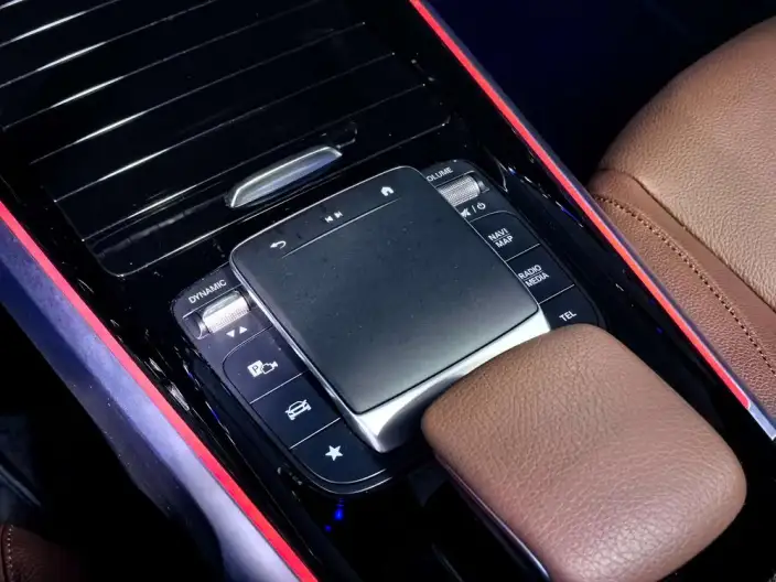 Mercedes-Benz GLB 2024 Model GLB 220 Dynamic Model – фото 6
