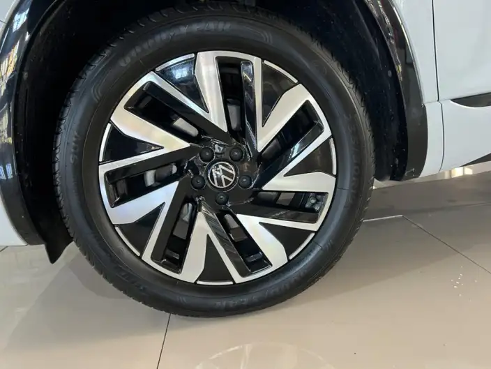 Volkswagen Tayron 2023 Model Facelift 380TSI 4WD R-Line High Power Edition – фото 9