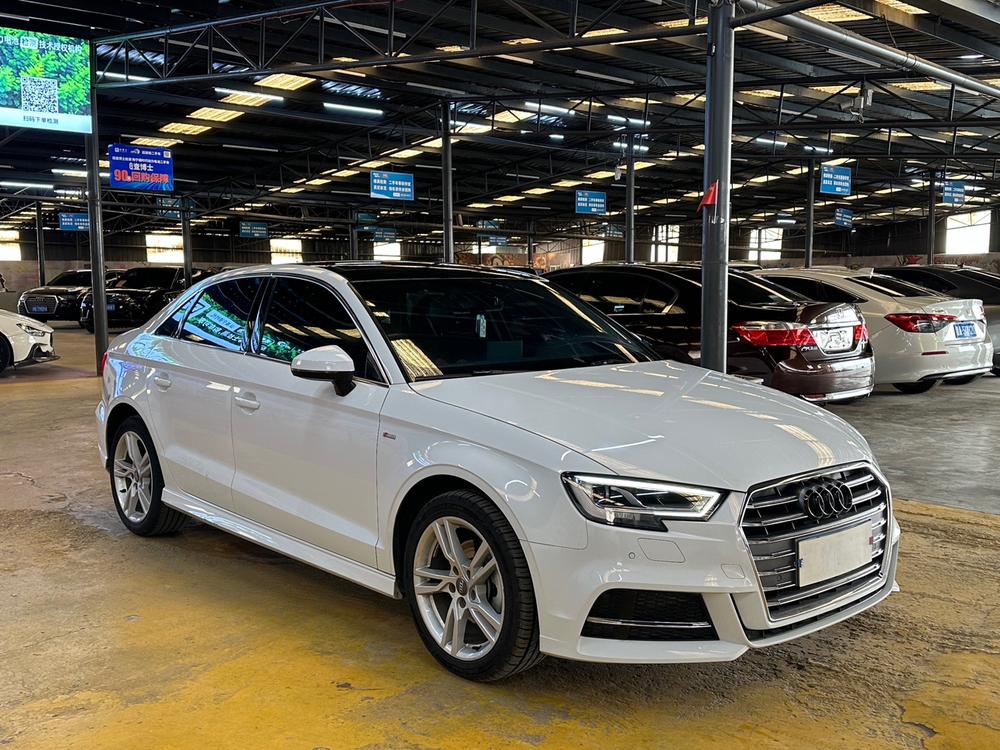 Audi A3 2020 Limousine 35 TFSI Style China VI – фото 3