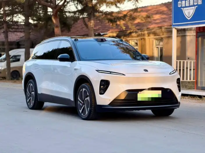 NIO ES8 2023 Model 100kWh Executive Edition – фото 3