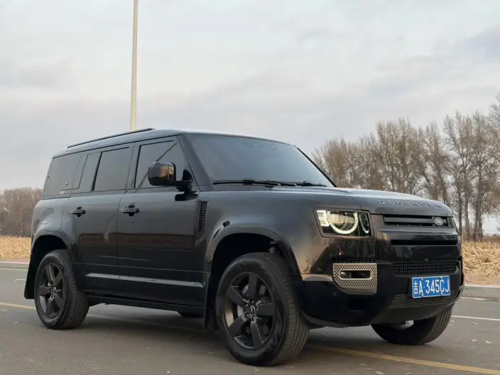Land Rover Defender 2024 Model 110 3.0T P400 X-Dynamic HSE – фото 3