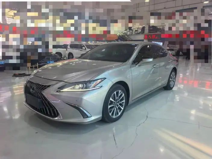 Lexus ES 2022 Model 200 Superior Edition