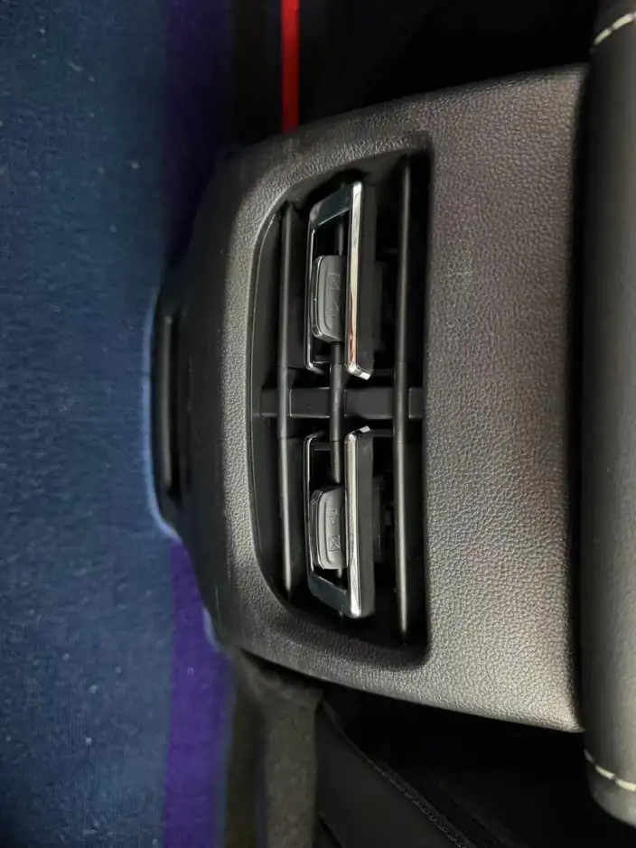 Haval M6 2021 Model PLUS 1.5T DCT Luxury Smart Connect Model – фото 8