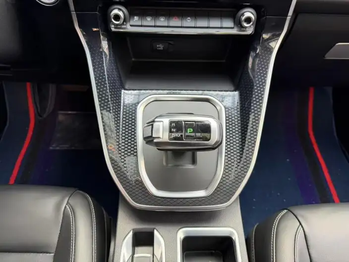 Haval M6 2021 Model PLUS 1.5T DCT Luxury Smart Connect Model – фото 9