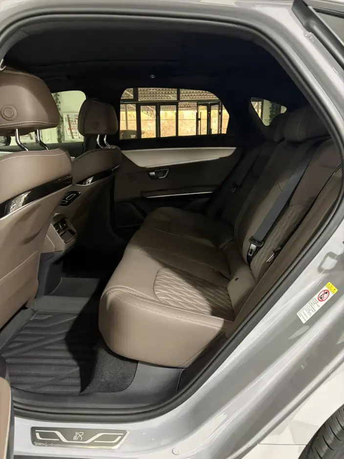 BYD Han DM 2025 Model Smart Driving Edition DM-i 125KM Elite Model – фото 10