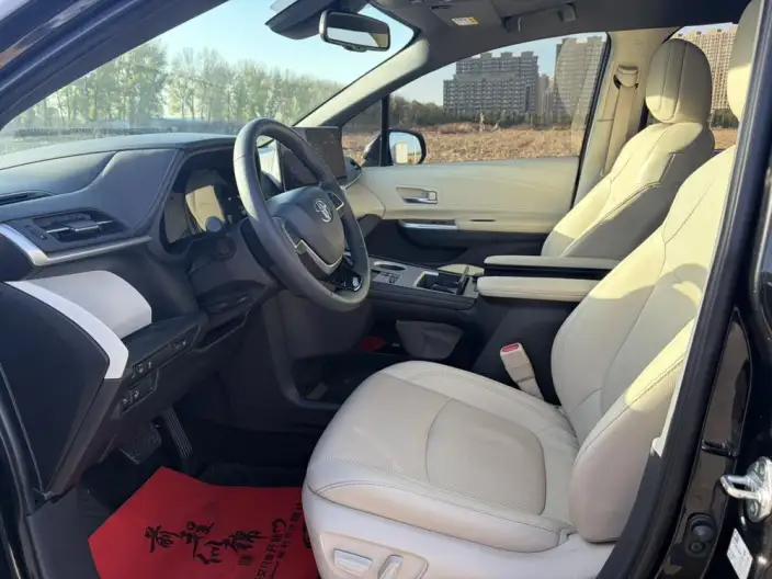 Toyota Sienna 2023 Model Hybrid 2.5L Supreme Edition – фото 9