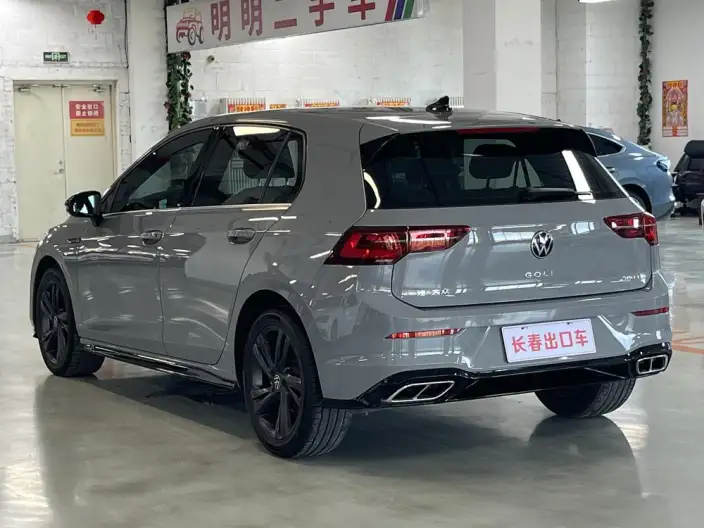 Volkswagen Golf 2023 Model 280TSI DSG R-Line Lite – фото 4