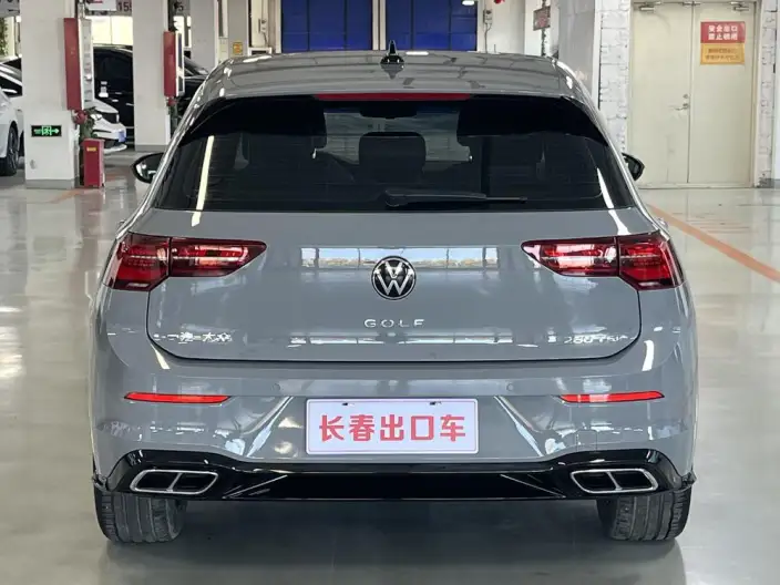 Volkswagen Golf 2023 Model 280TSI DSG R-Line Lite – фото 5