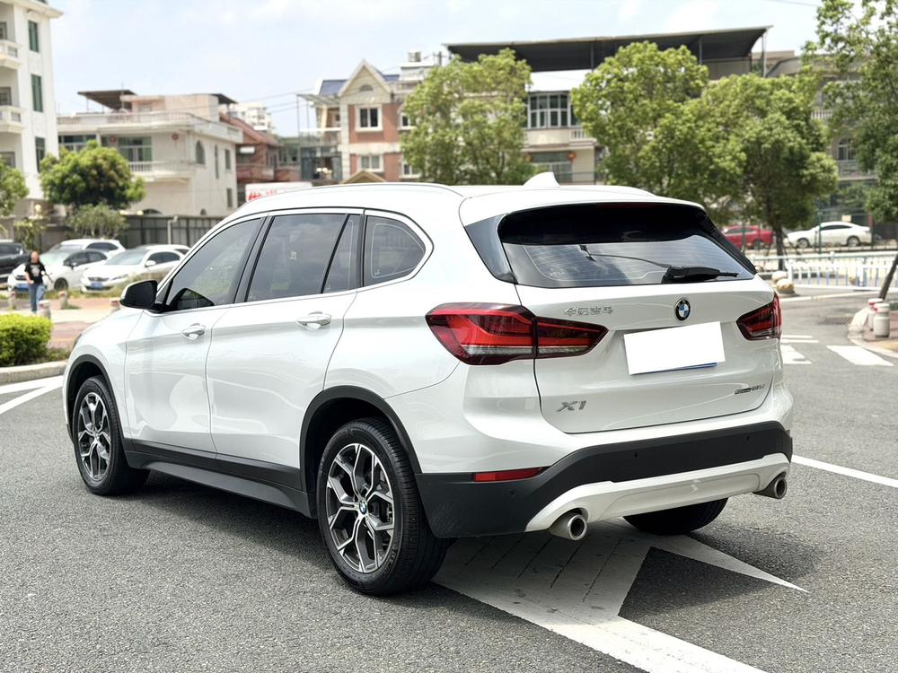 BMW X1 2022 sDrive25Li Leading – фото 4