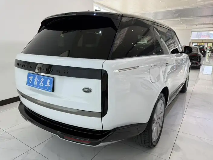 Range Rover 2023 Model 3.0 L6 400PS Shengshi VII seat Extended Edition – фото 6