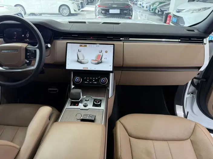 Range Rover 2023 Model 3.0 L6 400PS Shengshi VII seat Extended Edition – фото 9