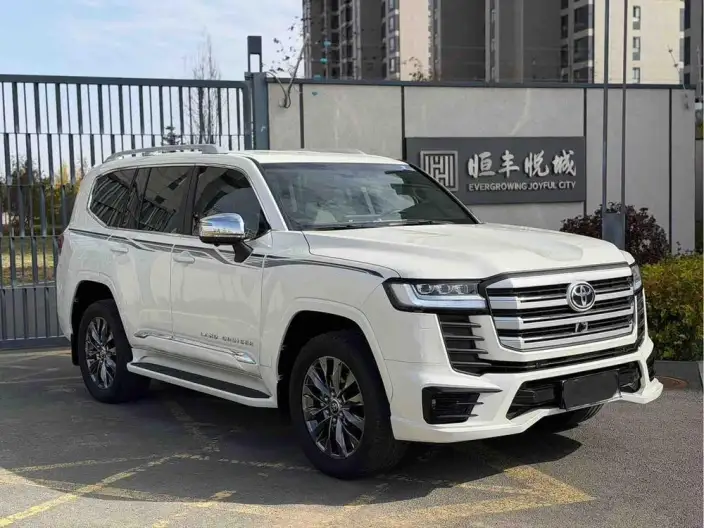 Land Cruiser (import 2025 Model 4.0L Automatic 4WD 7 seat Parallel Imported – фото 3