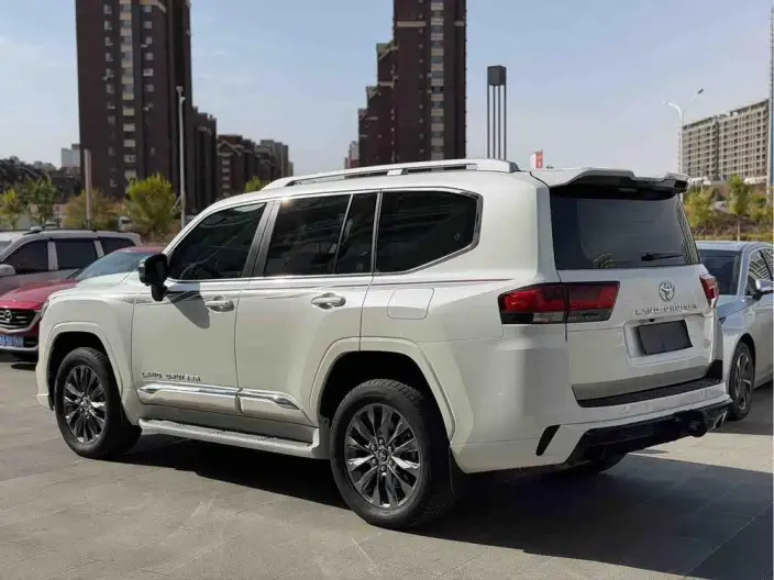 Land Cruiser (import 2025 Model 4.0L Automatic 4WD 7 seat Parallel Imported – фото 4