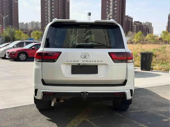 Land Cruiser (import 2025 Model 4.0L Automatic 4WD 7 seat Parallel Imported – фото 5