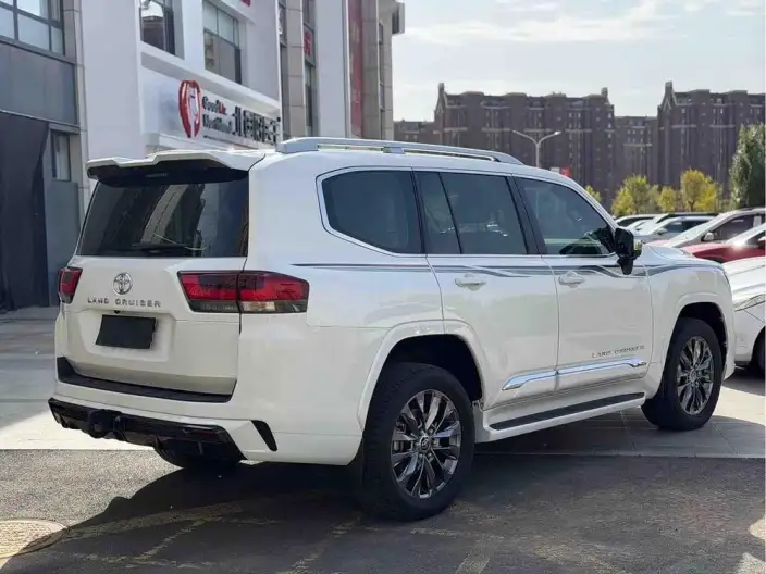 Land Cruiser (import 2025 Model 4.0L Automatic 4WD 7 seat Parallel Imported – фото 6