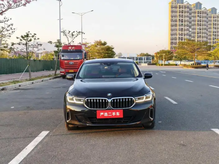 BMW 6 Series GT 2022 Model 630i Luxury Design Set – фото 2