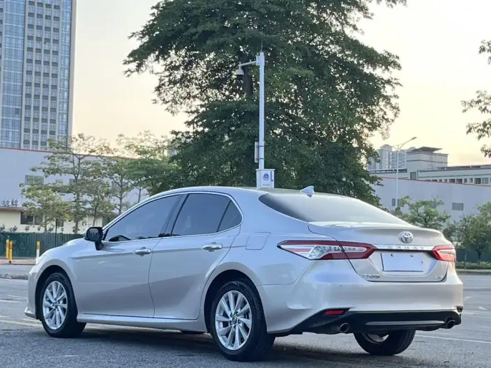 Toyota Camry 2021 Model 2.0G Deluxe Edition – фото 4