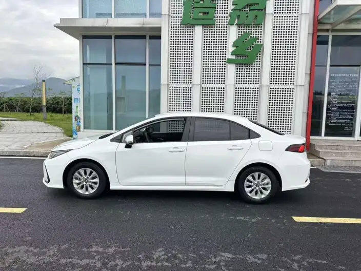 Toyota Corolla 2023 Model 1.5L CVT Pioneer Edition – фото 4