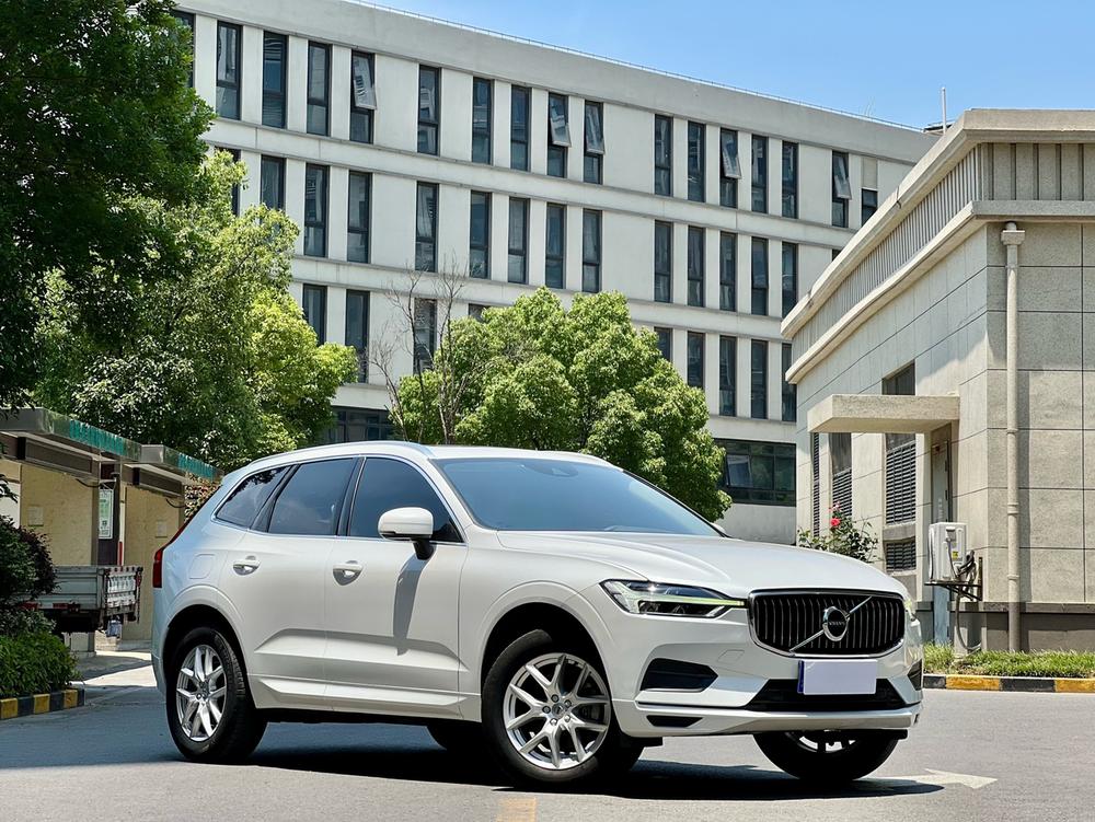 Volvo XC60 Модель 2019 года T5 4WD Smart Yi Edition National V – фото 3