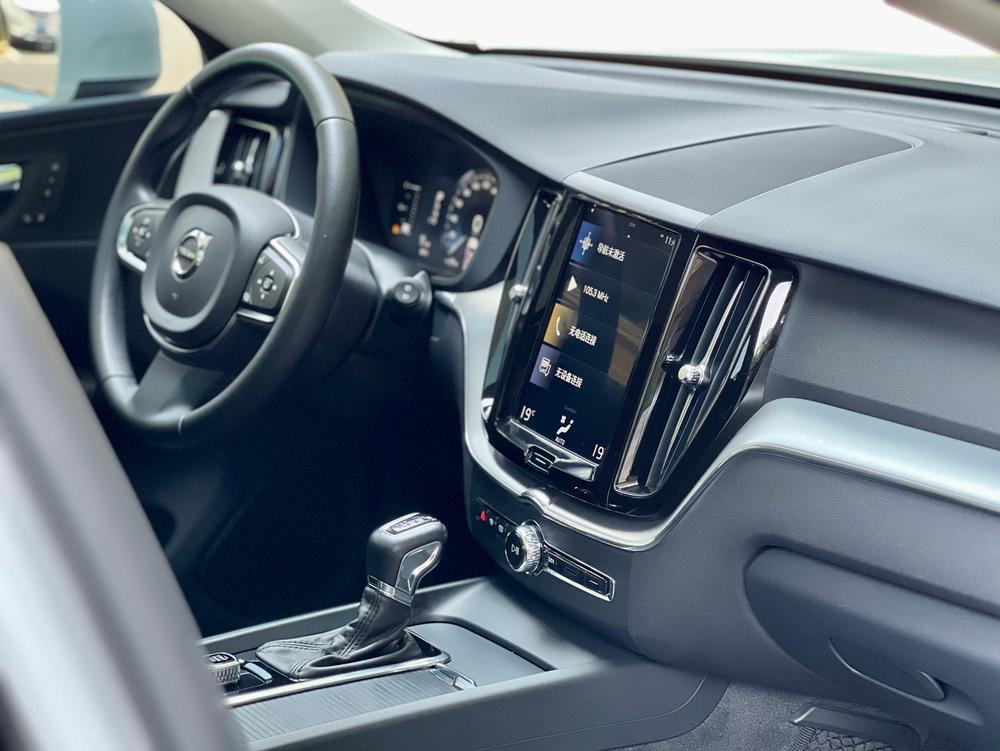 Volvo XC60 Модель 2019 года T5 4WD Smart Yi Edition National V – фото 17