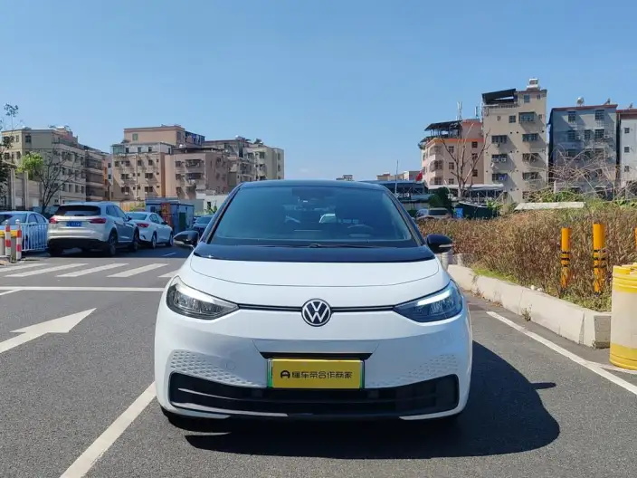 Volkswagen ID.3 2023 Model Pure Smart Edition – фото 2