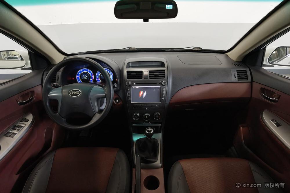BYD L3 2015 модификация Eco Edition 1.5L Manual Comfort – фото 13