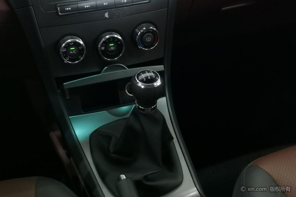 BYD L3 2015 модификация Eco Edition 1.5L Manual Comfort – фото 15
