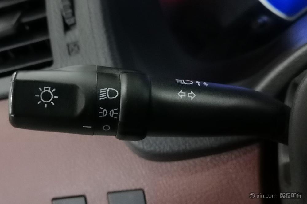 BYD L3 2015 модификация Eco Edition 1.5L Manual Comfort – фото 16