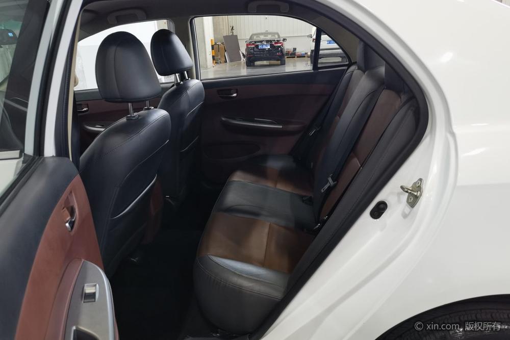 BYD L3 2015 модификация Eco Edition 1.5L Manual Comfort – фото 19