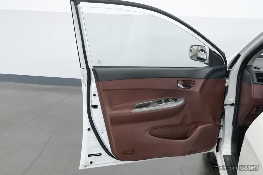 BYD L3 2015 модификация Eco Edition 1.5L Manual Comfort – фото 21