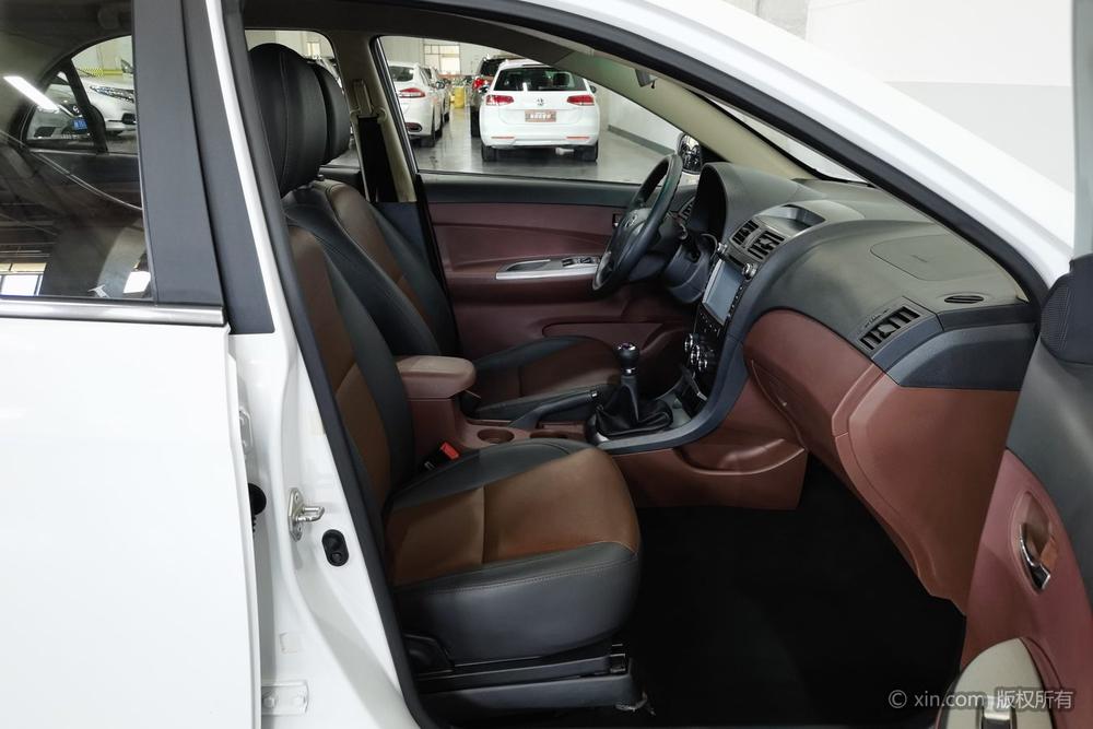 BYD L3 2015 модификация Eco Edition 1.5L Manual Comfort – фото 24