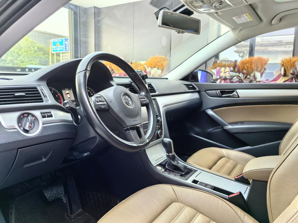 Volkswagen Passat 2014 модификация 1.8TSI DSG Prestige Навигация Edition – фото 8