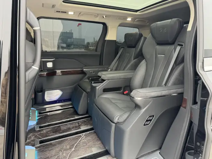 HONGQI HQ9 PHEV 2024 Model 4WD Deluxe Edition – фото 9